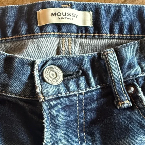 MOUSSY VINTAGEBRIDGEVILLE SLIM STRAIGHT distressed jeans XS
